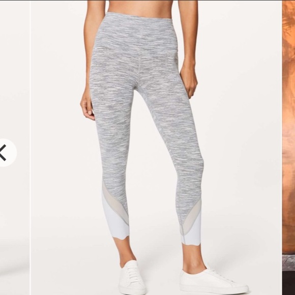 Lululemon Wunder Under Crop II *Scallop 23" Special Ed. Grey Silver Mesh Space 4 - Picture 2 of 15